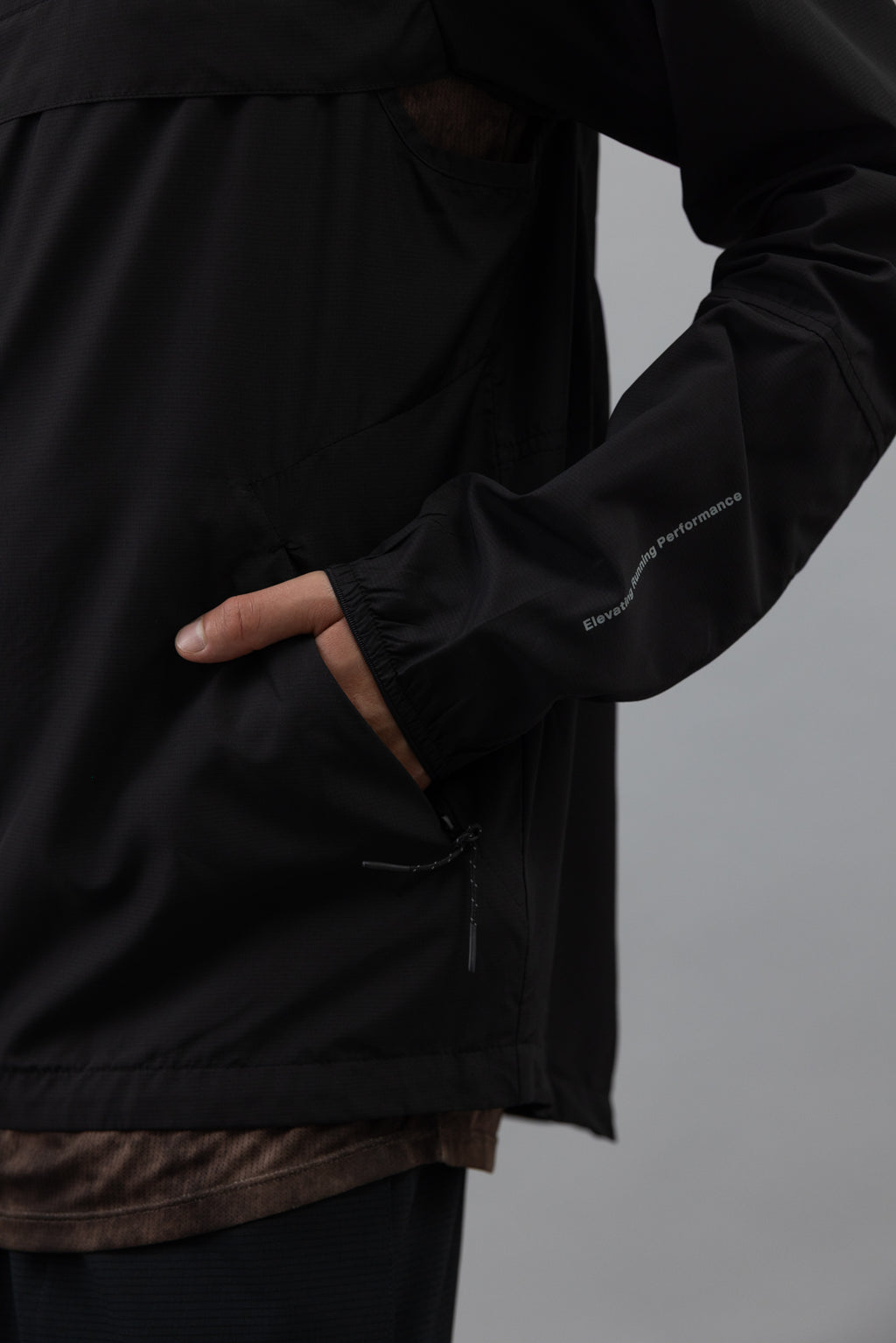DOXA RUN ApS MENS RERUN HOOD JACKET Jacket Black 02