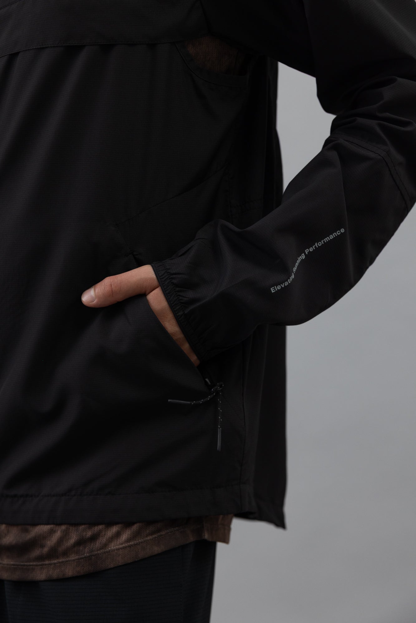 DOXA RUN ApS MENS RERUN HOOD JACKET Jacket Black 02