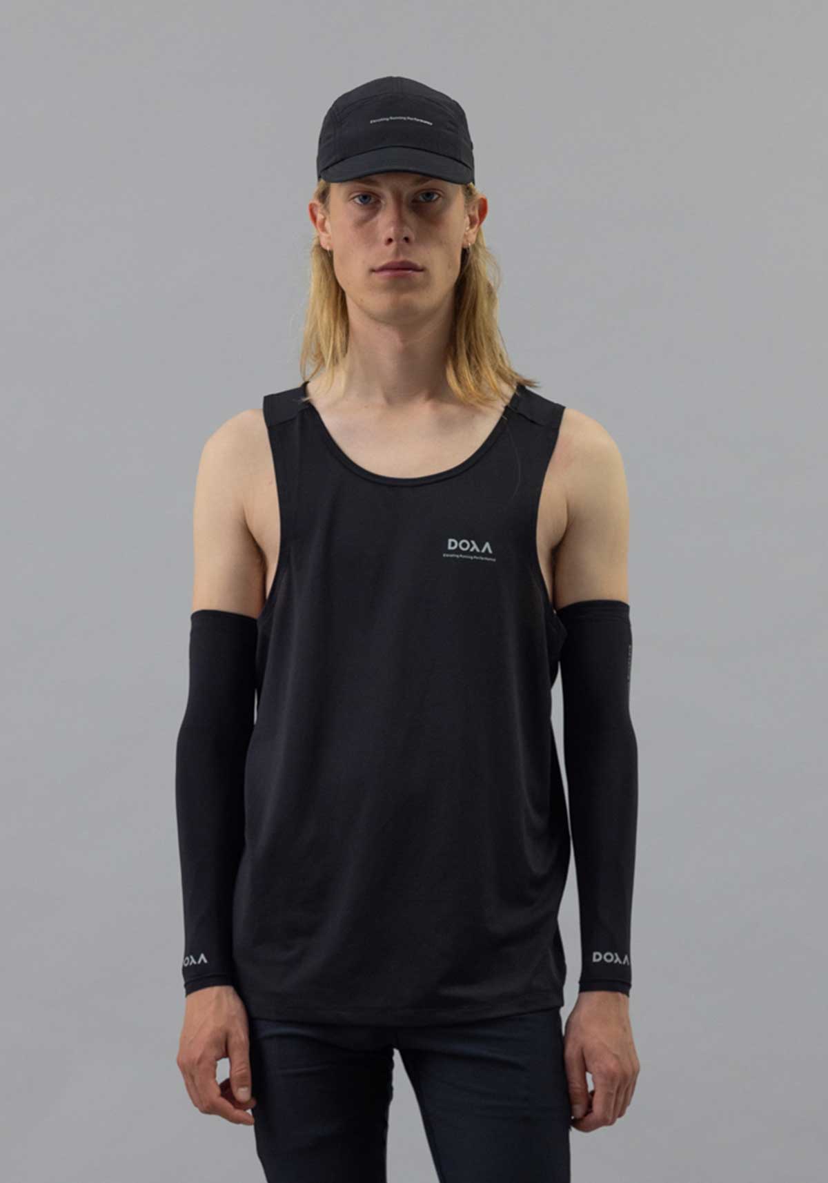 DOXA RUN ApS MENS RERUN SINGLET Singlet Black 02