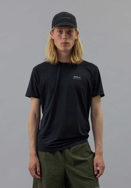 DOXA RUN ApS MENS RERUN TEE SS Tee SS Black 02