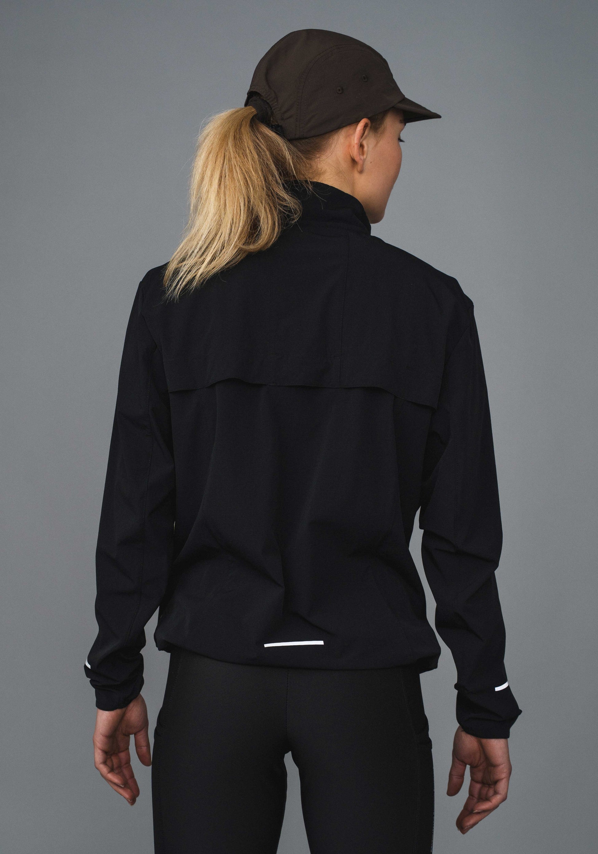 DOXA Run UNS RERUN JACKET Jacket Black 02