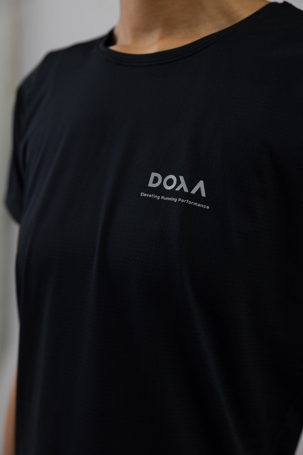 DOXA RUN ApS WNS RERUN TEE SS Tee SS Black 02