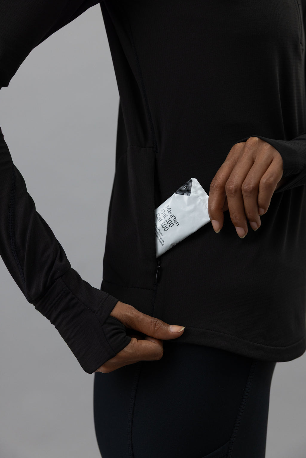 DOXA RUN ApS WNS THERMAL HALF ZIP Tee LS Black 02