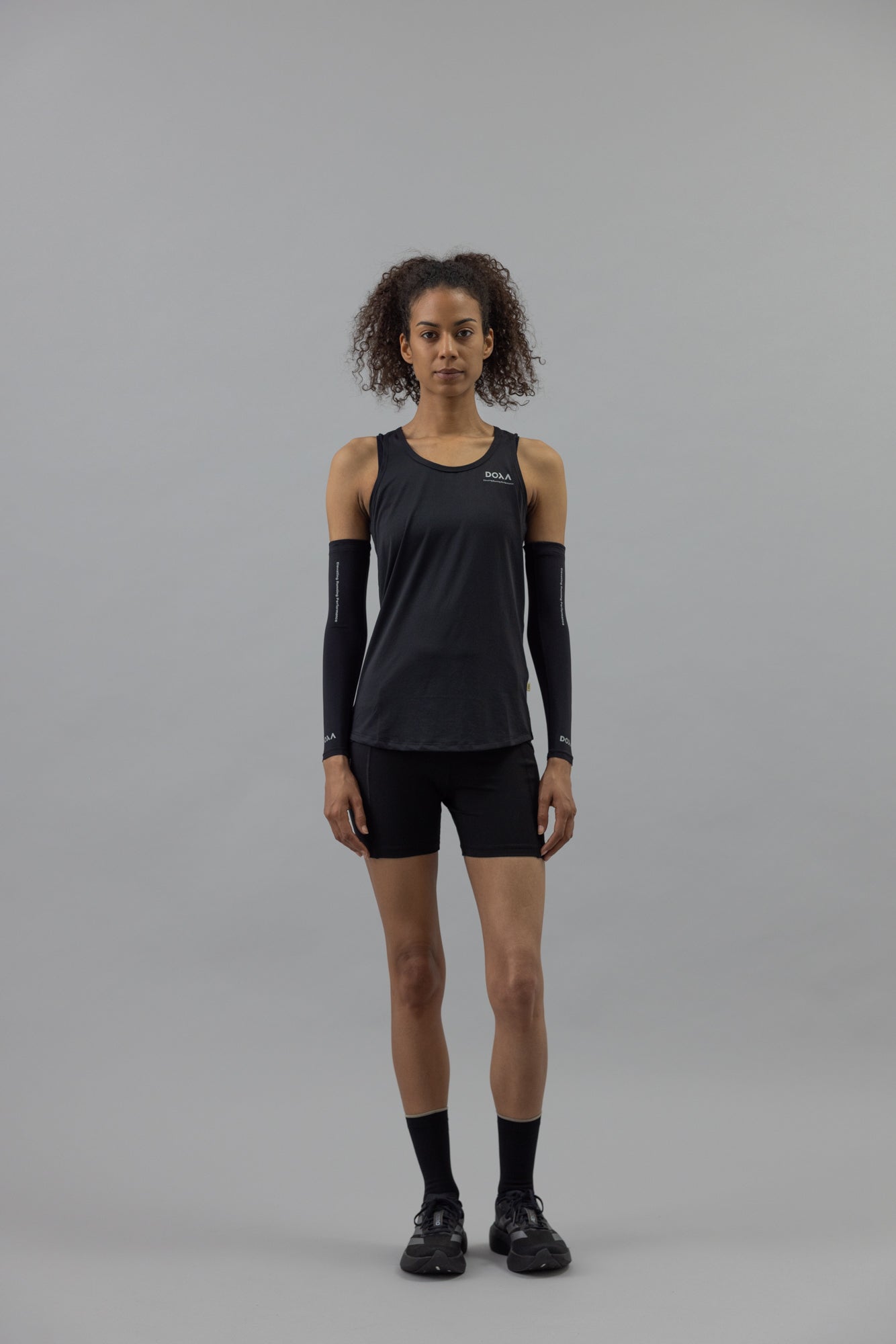 DOXA RUN ApS WOMENS RERUN HALF TIGHTS 5¨ Tights Black 02