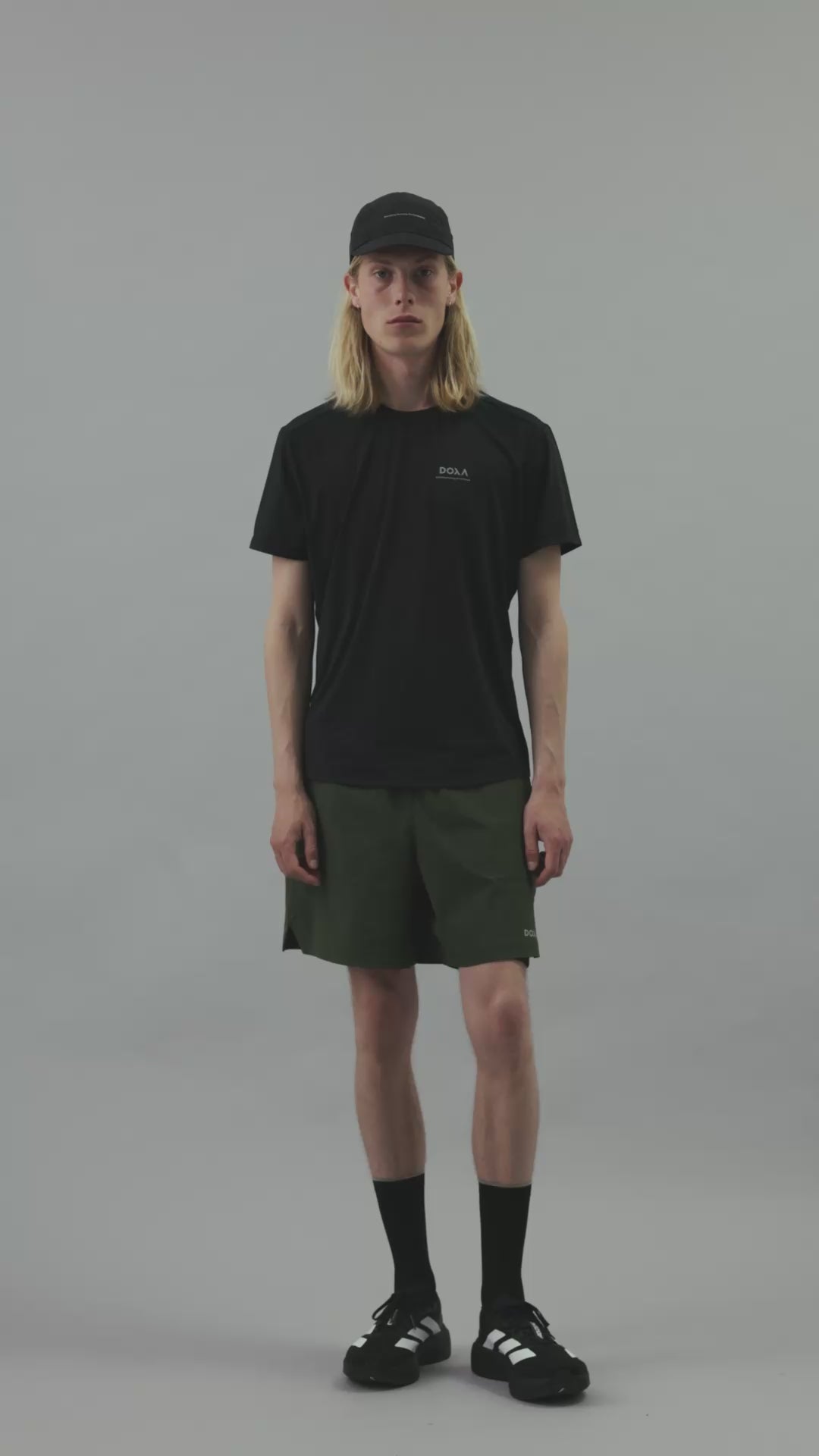 DOXA RUN ApS MENS RERUN TEE SS Tee SS Black 02